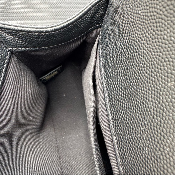 Caviar Chevron Quilted Medium Boy Flap Black - Picture 10 of 12